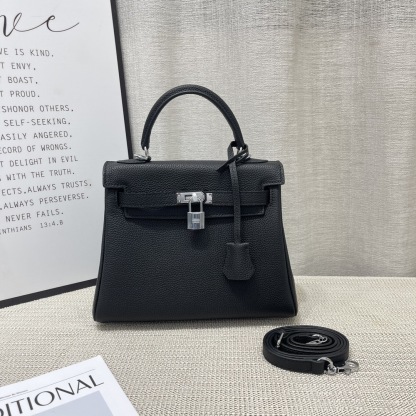 Herthtmes Togo Birkin 20/25 Bottle Black Bag