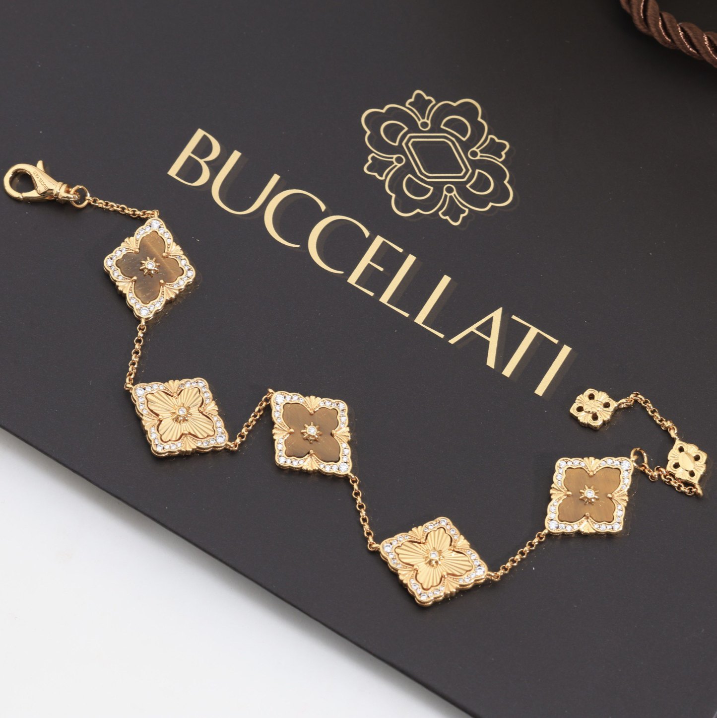Retro palace style diamond brushed four-leaf clover shell agate chalcedony double-sided bracelet