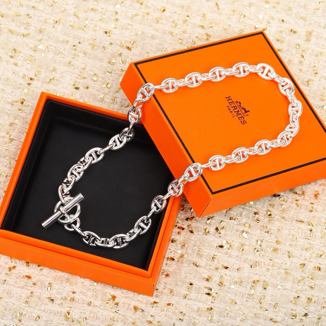 Chaîne d’Ancre Style Necklace – Timeless Strength in Silver