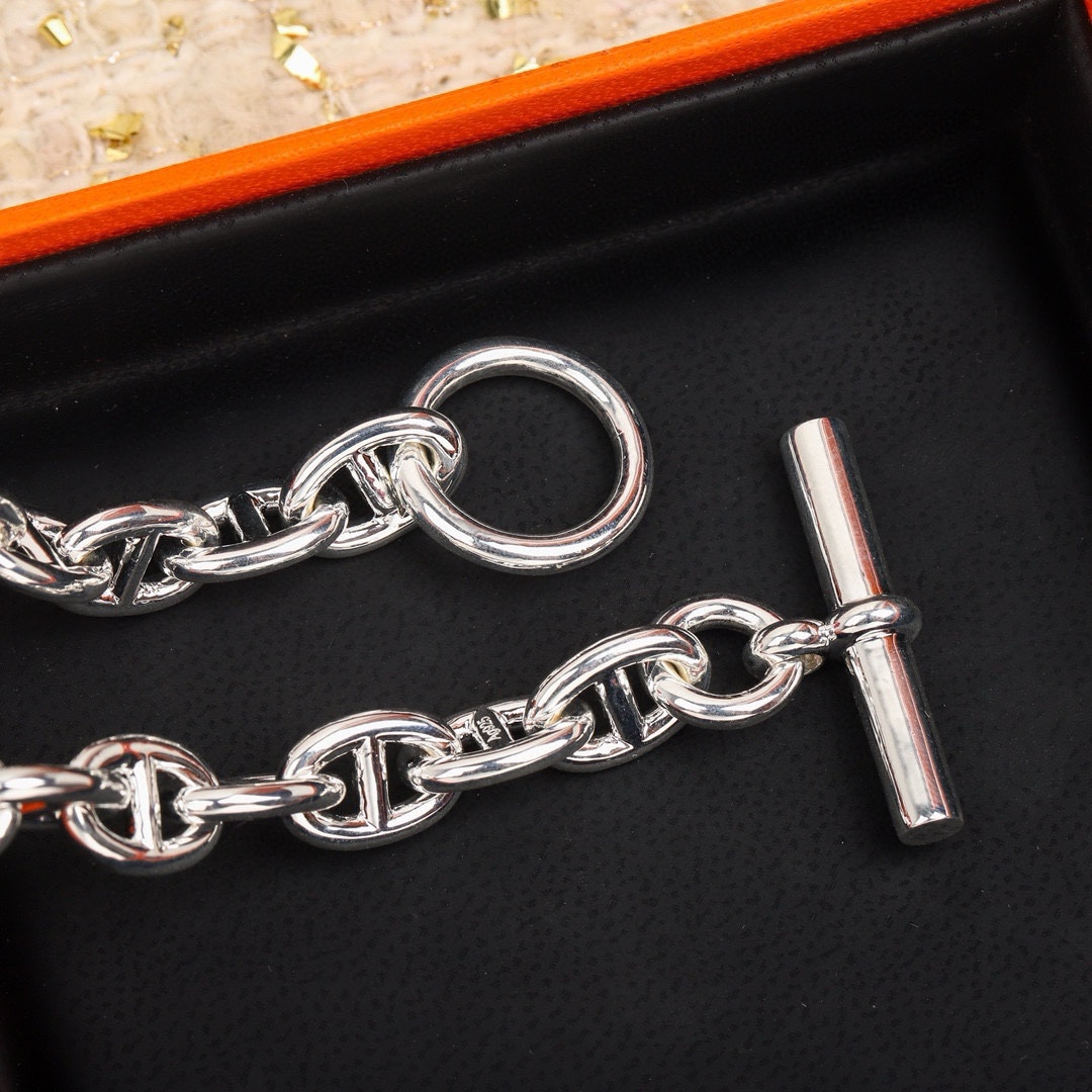 Chaîne d’Ancre Style Necklace – Timeless Strength in Silver