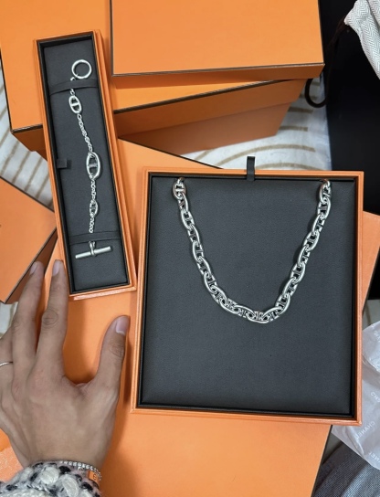 Chaîne d’Ancre Style Necklace – Timeless Strength in Silver