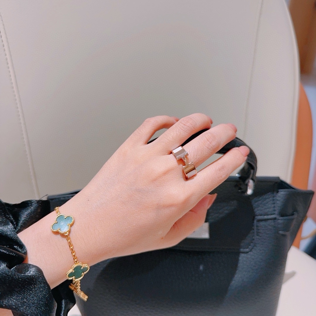 Olympe ring, small model