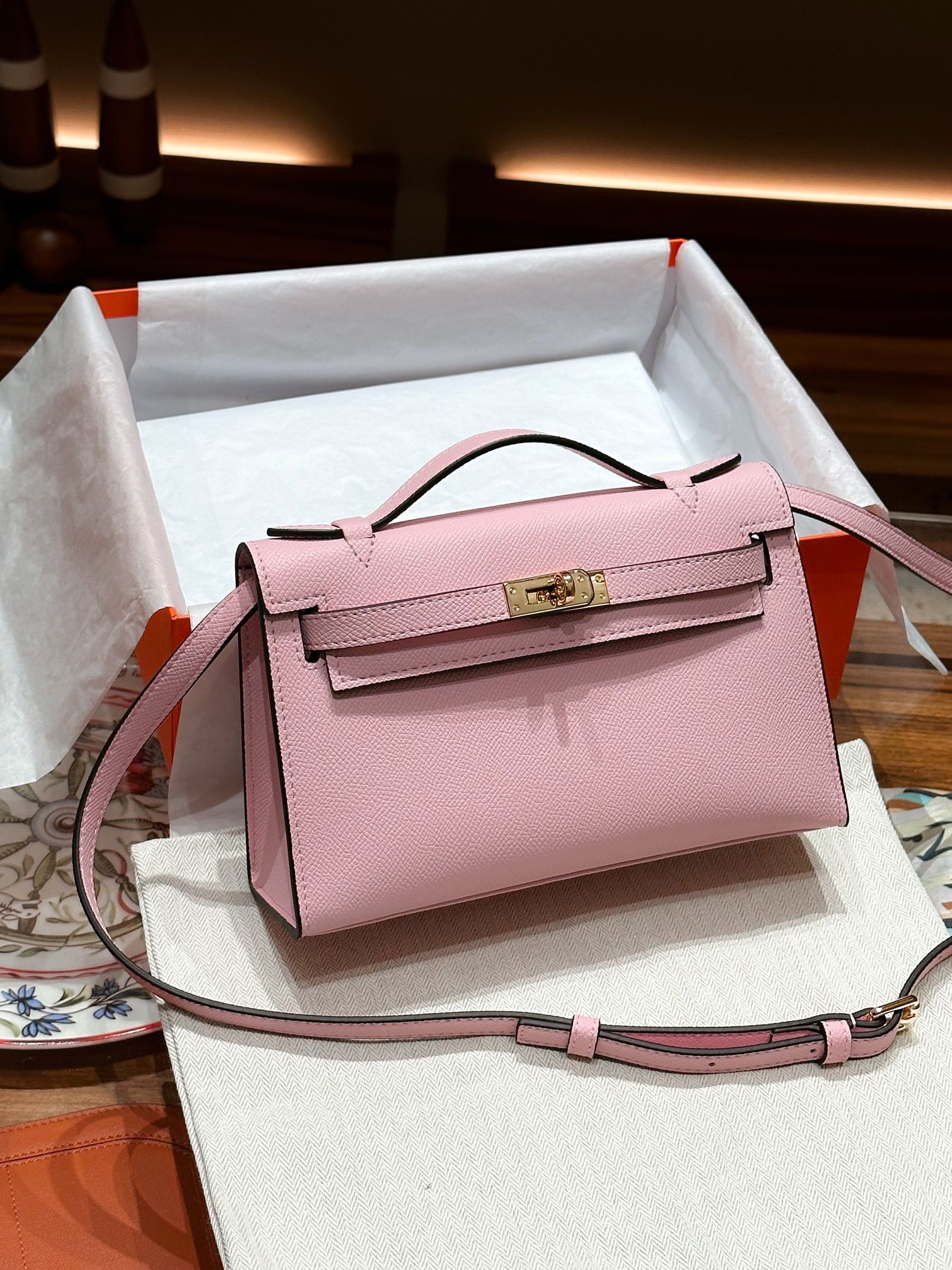 Herthtmes  Epsom Kelly Pochette Clutch