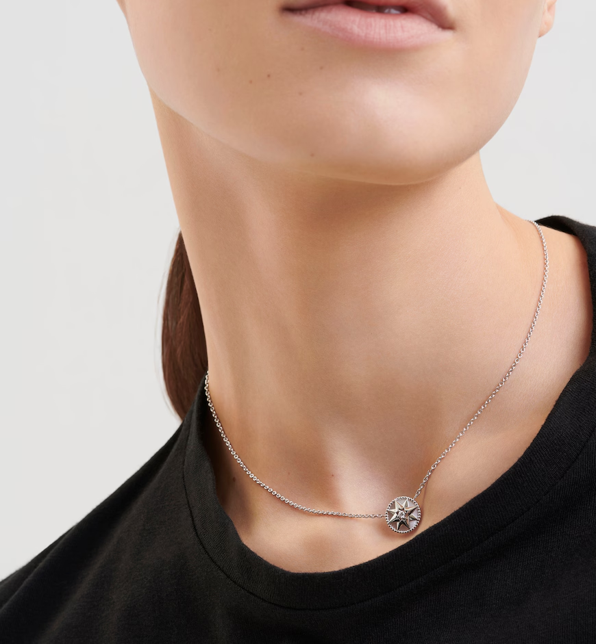 Rose des Vents Necklace