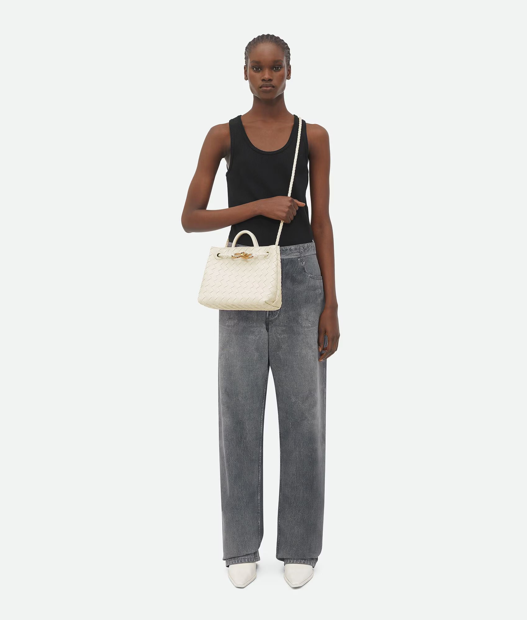 Bothtttega Vethtneta Small Andiamo Chain Bag