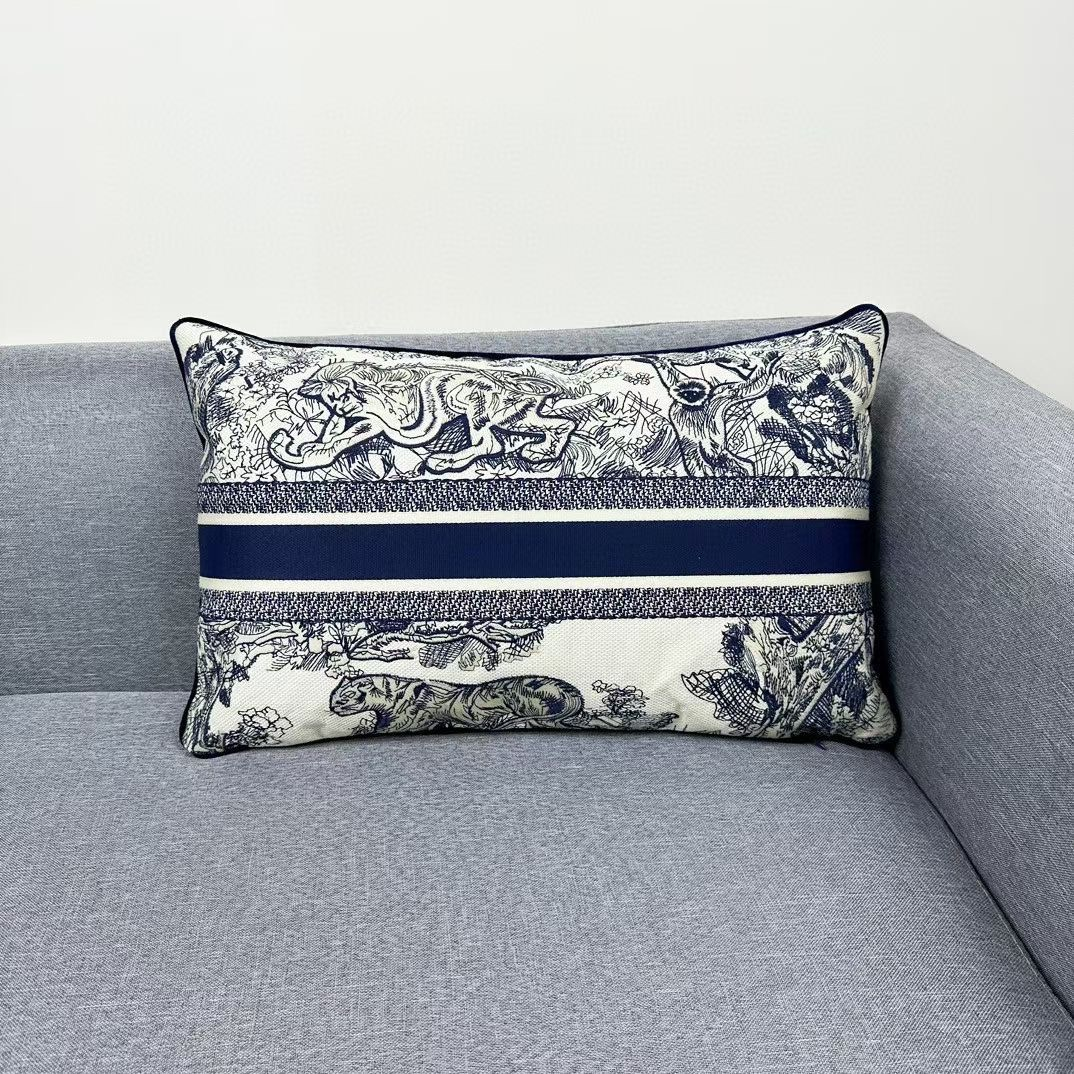 Dithtor Maison Embroidered Throw Pillows & Lumbar Cushions