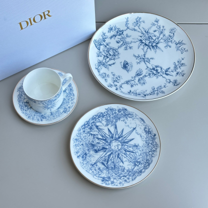 Dithtor "Infinite Dreams" Collection: Lucky Star 4-Piece Tableware Set
