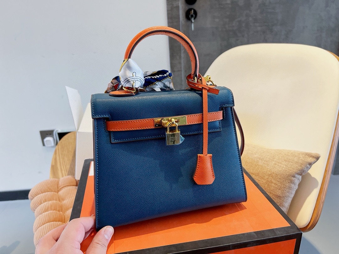 Kelly 20/25 Bag
