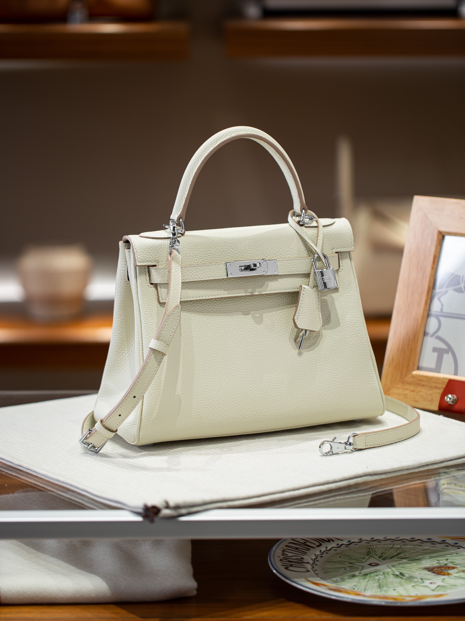 KELLY 28 FIRST LAYER TOGO COWHIDE WHITE