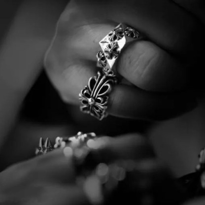 DOUBLE FLORAL RING