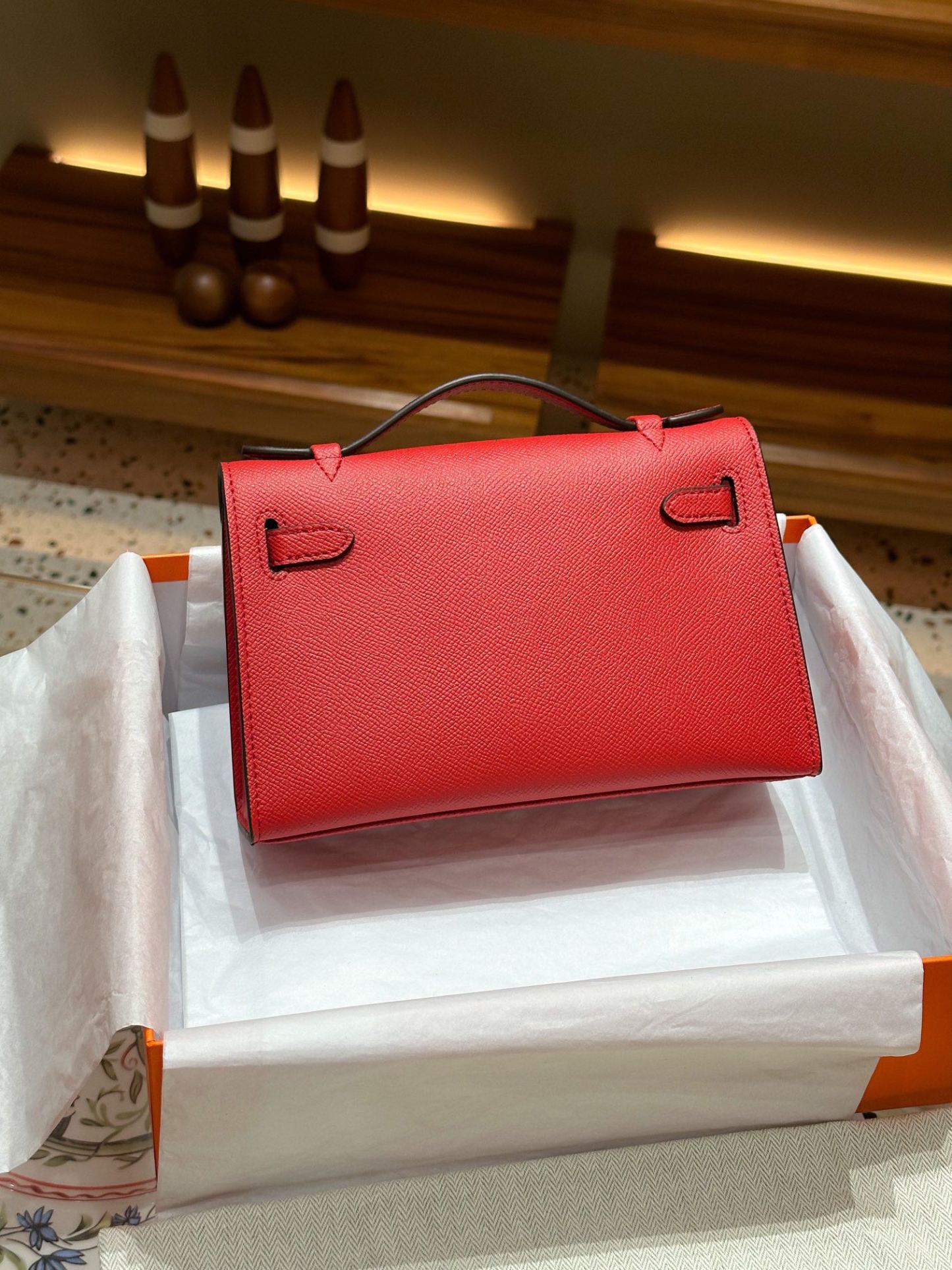 Herthtmes  Epsom Kelly Pochette Clutch