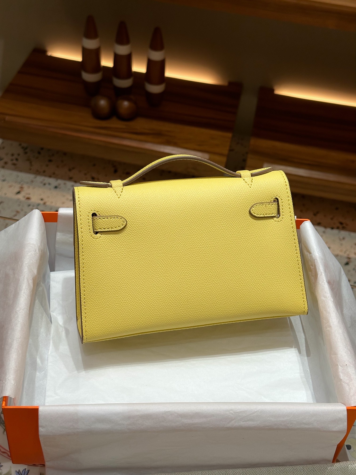 Herthtmes  Epsom Kelly Pochette Clutch