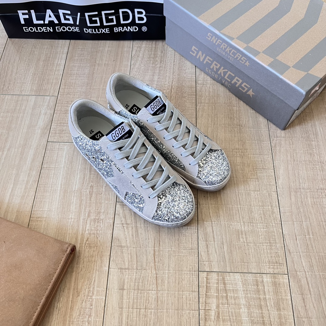 Hi Star in silver glitter with suede star and white heel tab