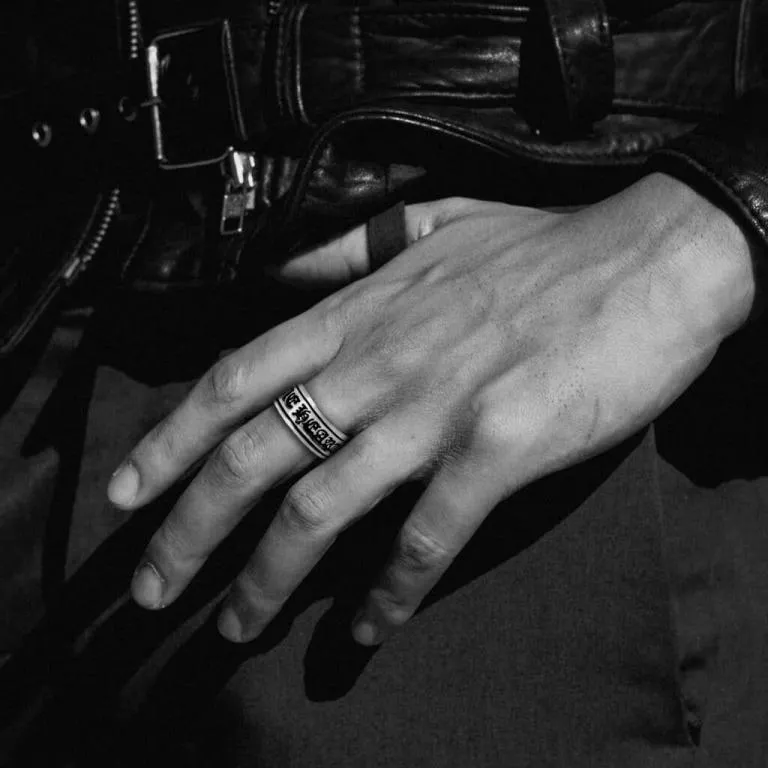 SCROLL LABEL RING