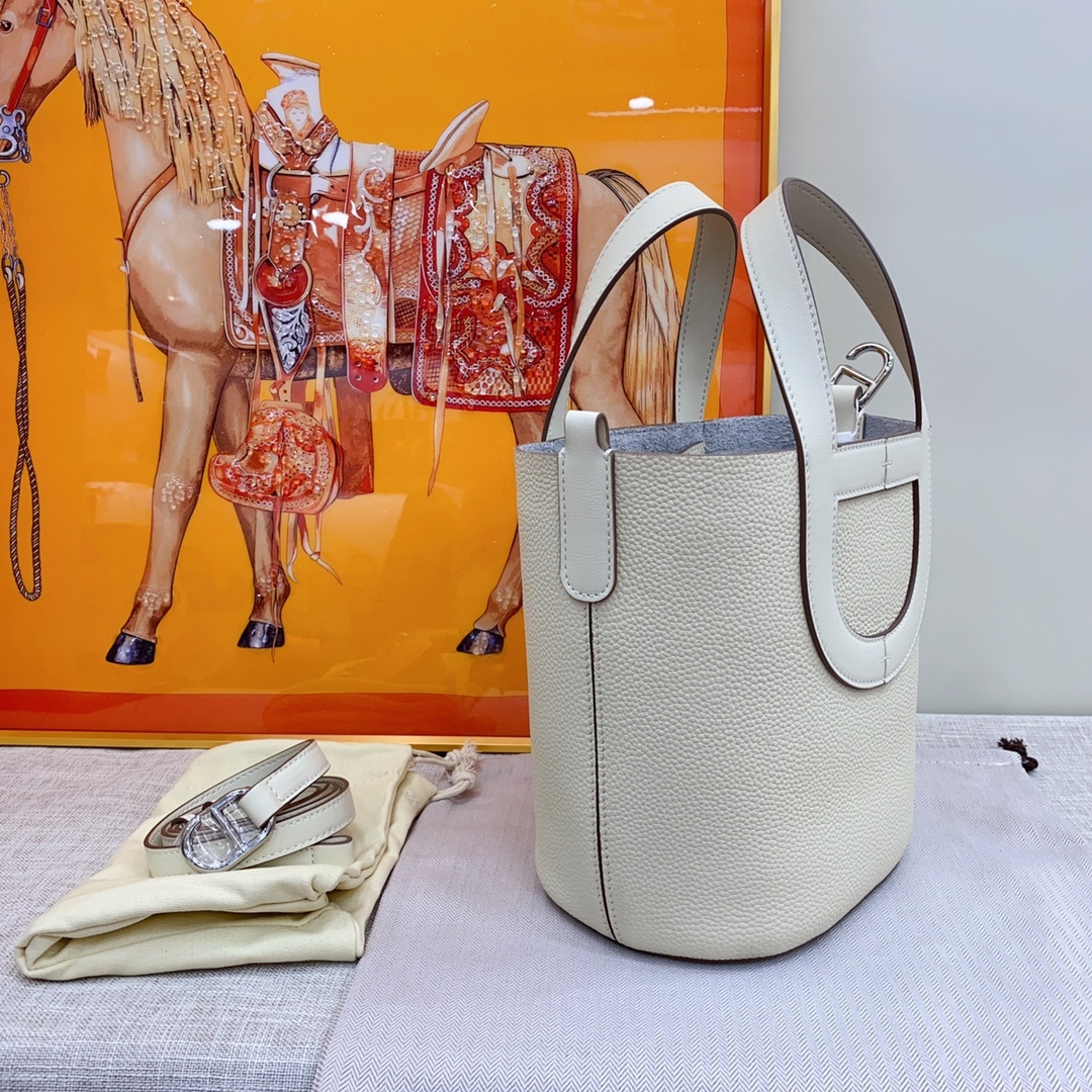 Herthtmes  Taurillon Clemence Swift In-The-Loop 18/22 Bag Etoupe