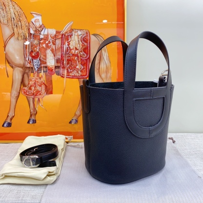 Herthtmes  Taurillon Clemence Swift In-The-Loop 18/22 Bag Etoupe