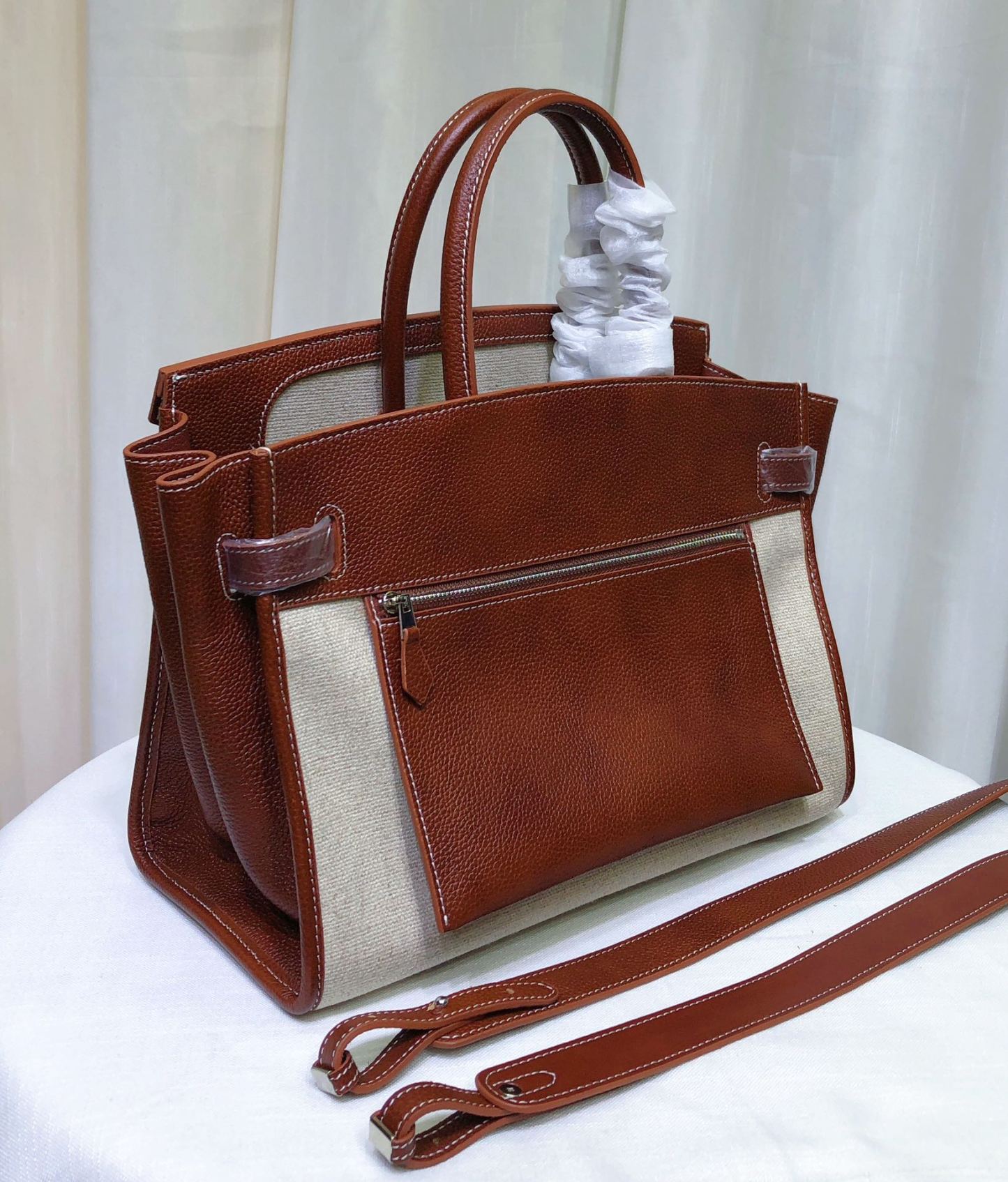 Leather Saddle Bag With Contrast Stitching, Exterior