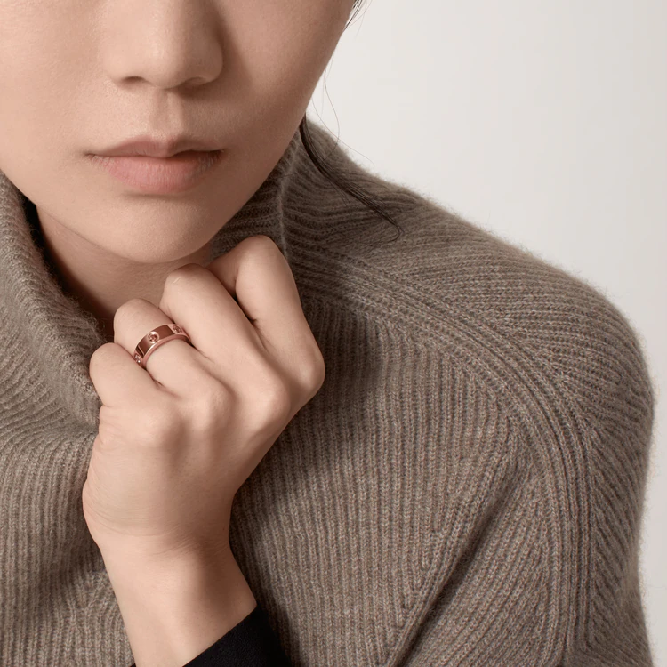 LOVE RING