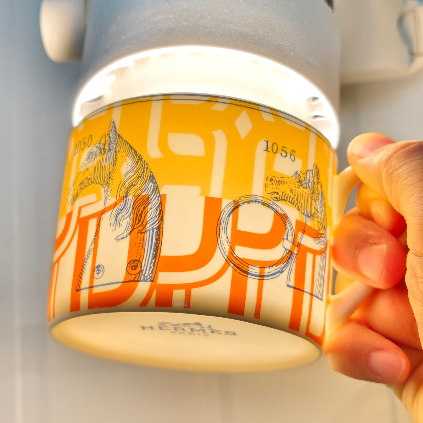 New Arrival 🔥 Hethtrmès Yellow Base Number Horse Teapot with Double Cups and Saucers