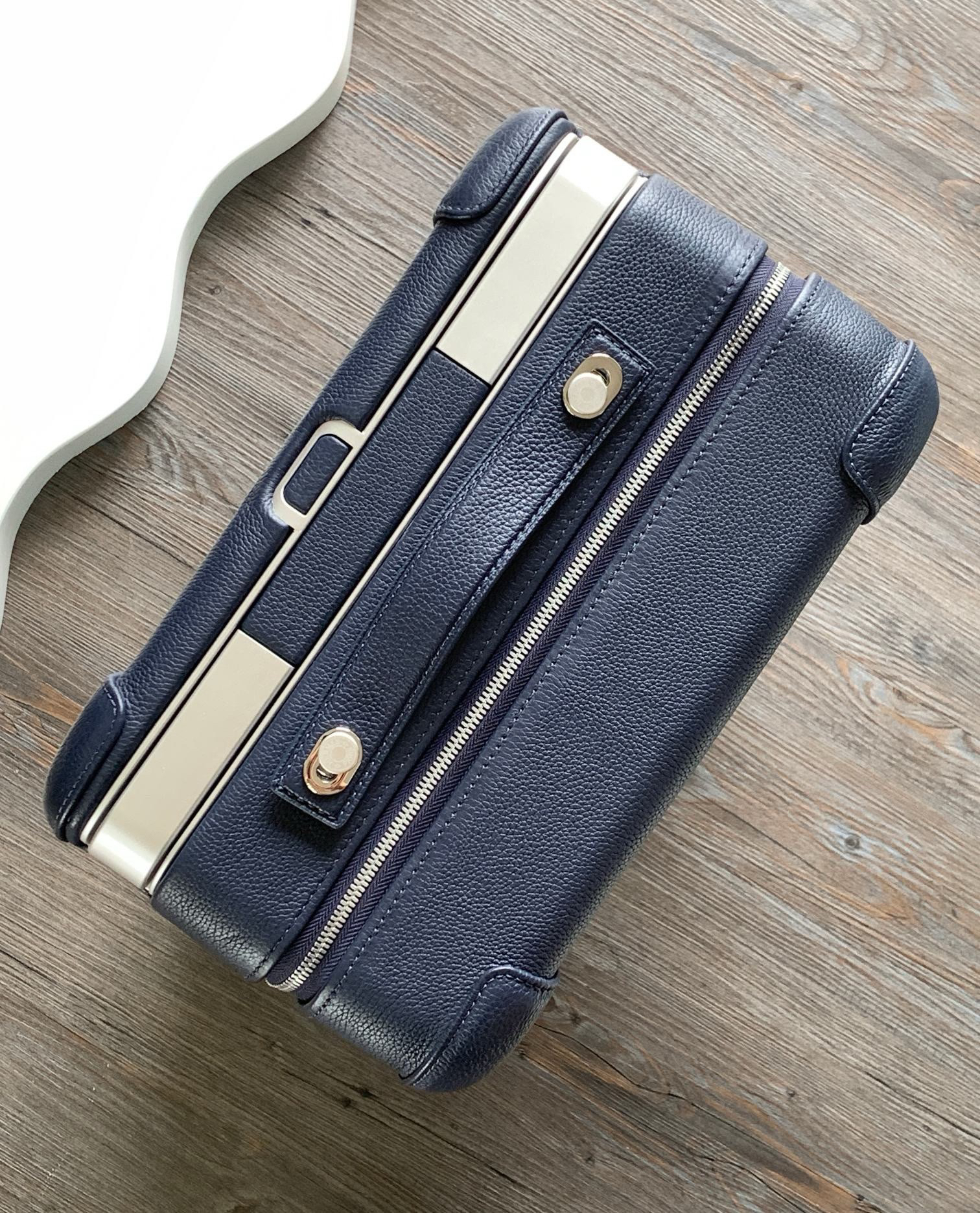 HRS High-End Travel Suitcase