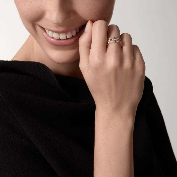 MAILLON PANTHÈRE RING, 3 HALF DIAMOND-PAVED ROWS