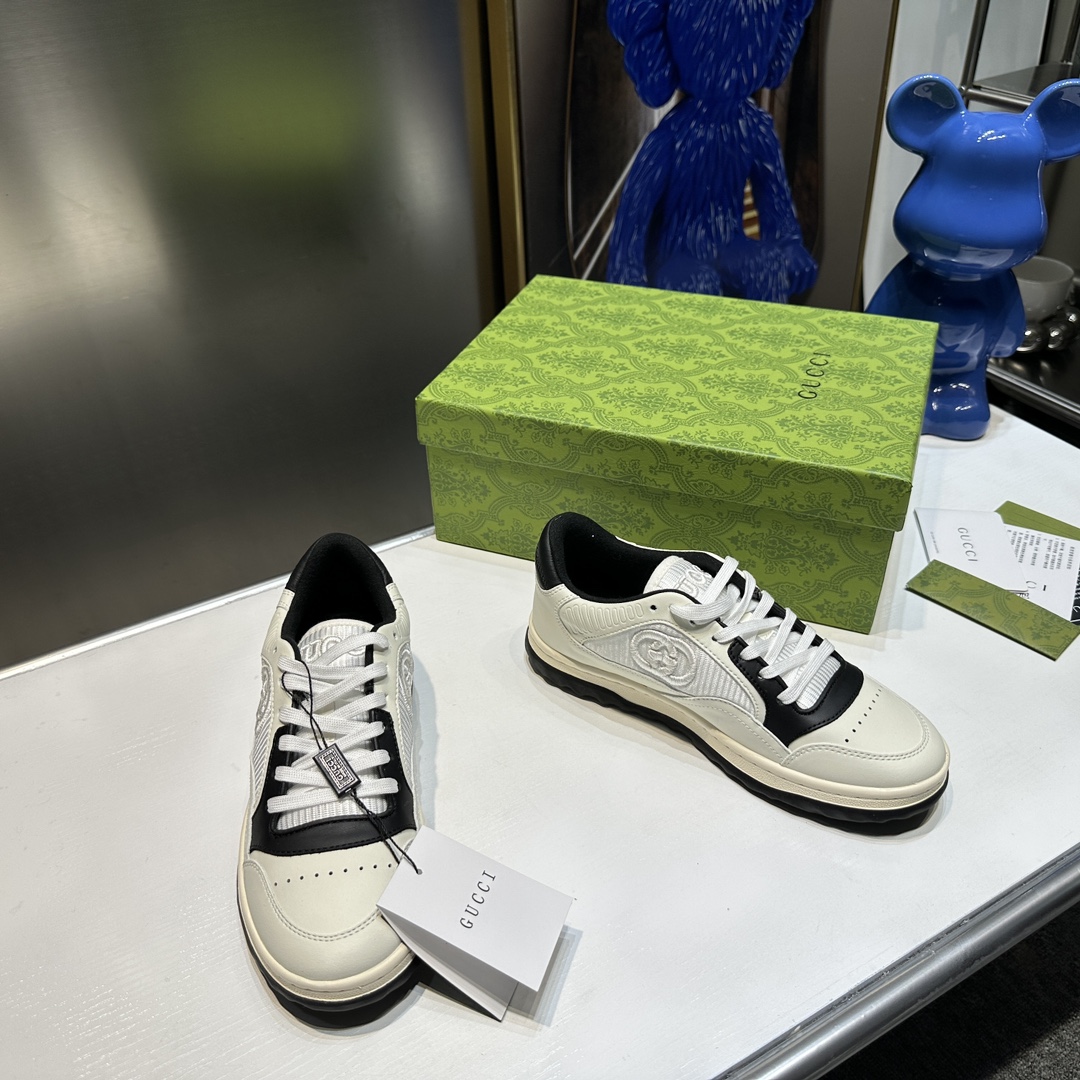 Mac80 Low Top Sneaker