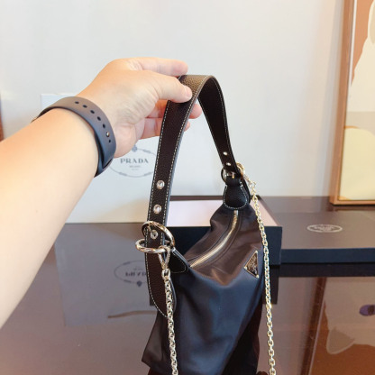 Re-Edition 2005 Re-Nylon bag