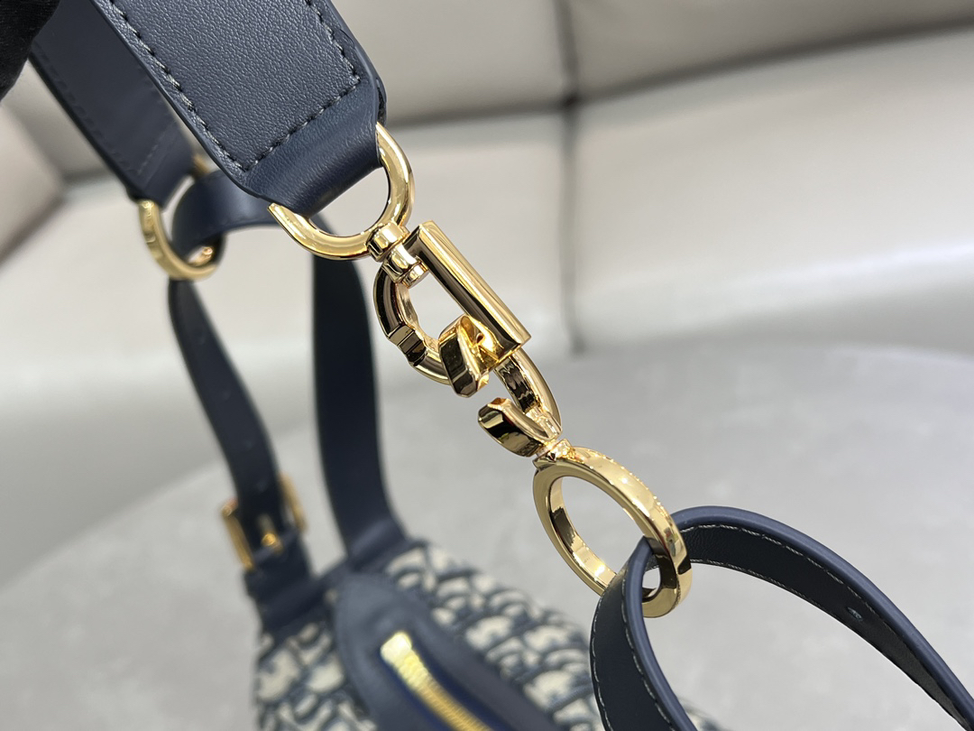 D-Journey handbag