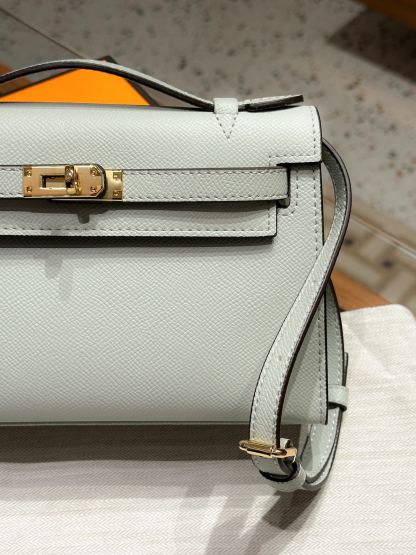 Herthtmes  Epsom Kelly Pochette Clutch