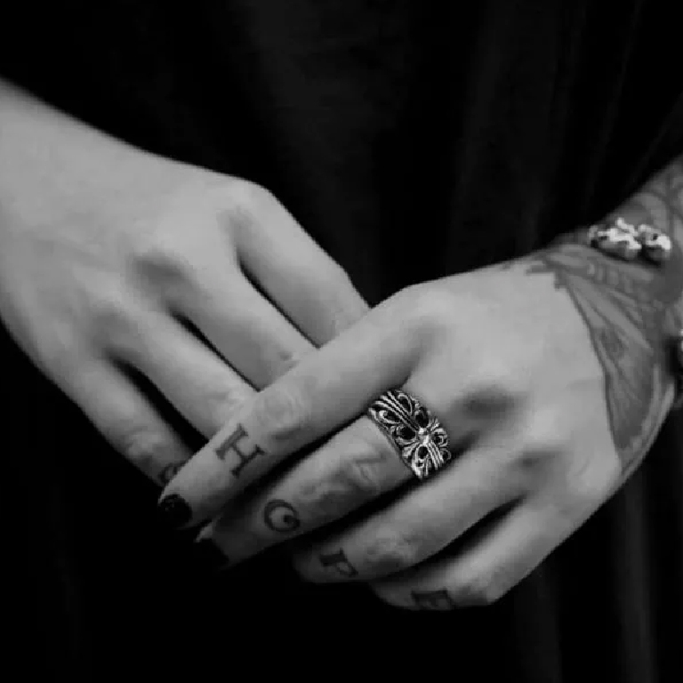 FLORAL CROSS RING