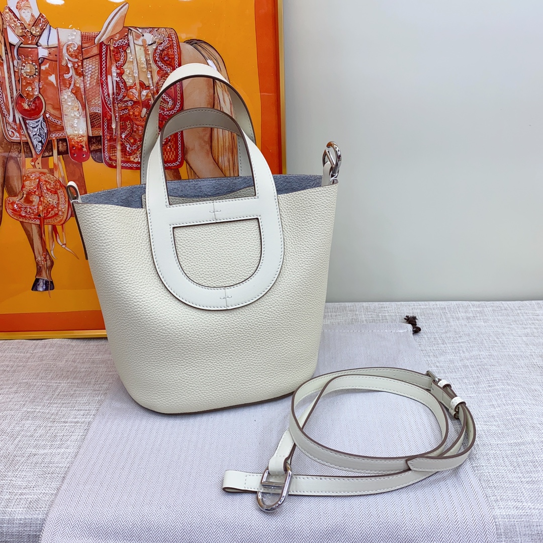 Herthtmes  Taurillon Clemence Swift In-The-Loop 18/22 Bag Etoupe