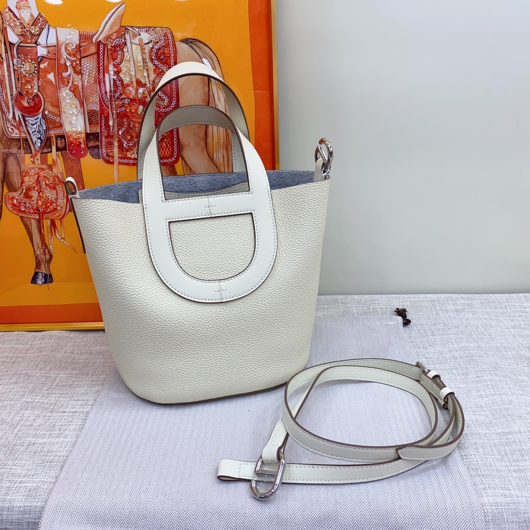 Herthtmes  Taurillon Clemence Swift In-The-Loop 18/22 Bag Etoupe