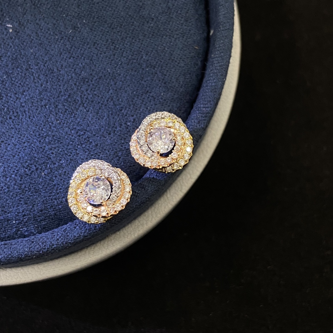 Trinity stud earrings, 2 diamonds
