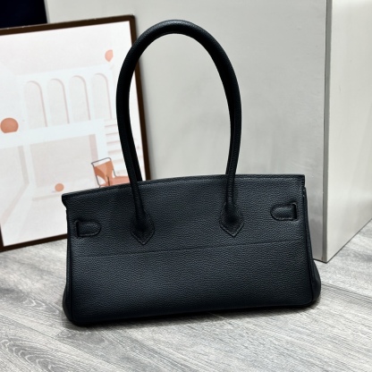 Herthtmes  Taurillon Clemence JPG Birkin  40
