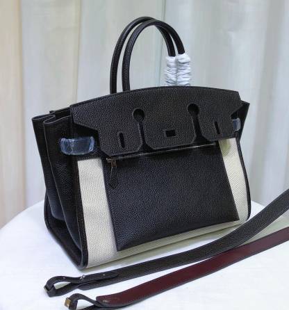 Leather Saddle Bag With Contrast Stitching, Exterior