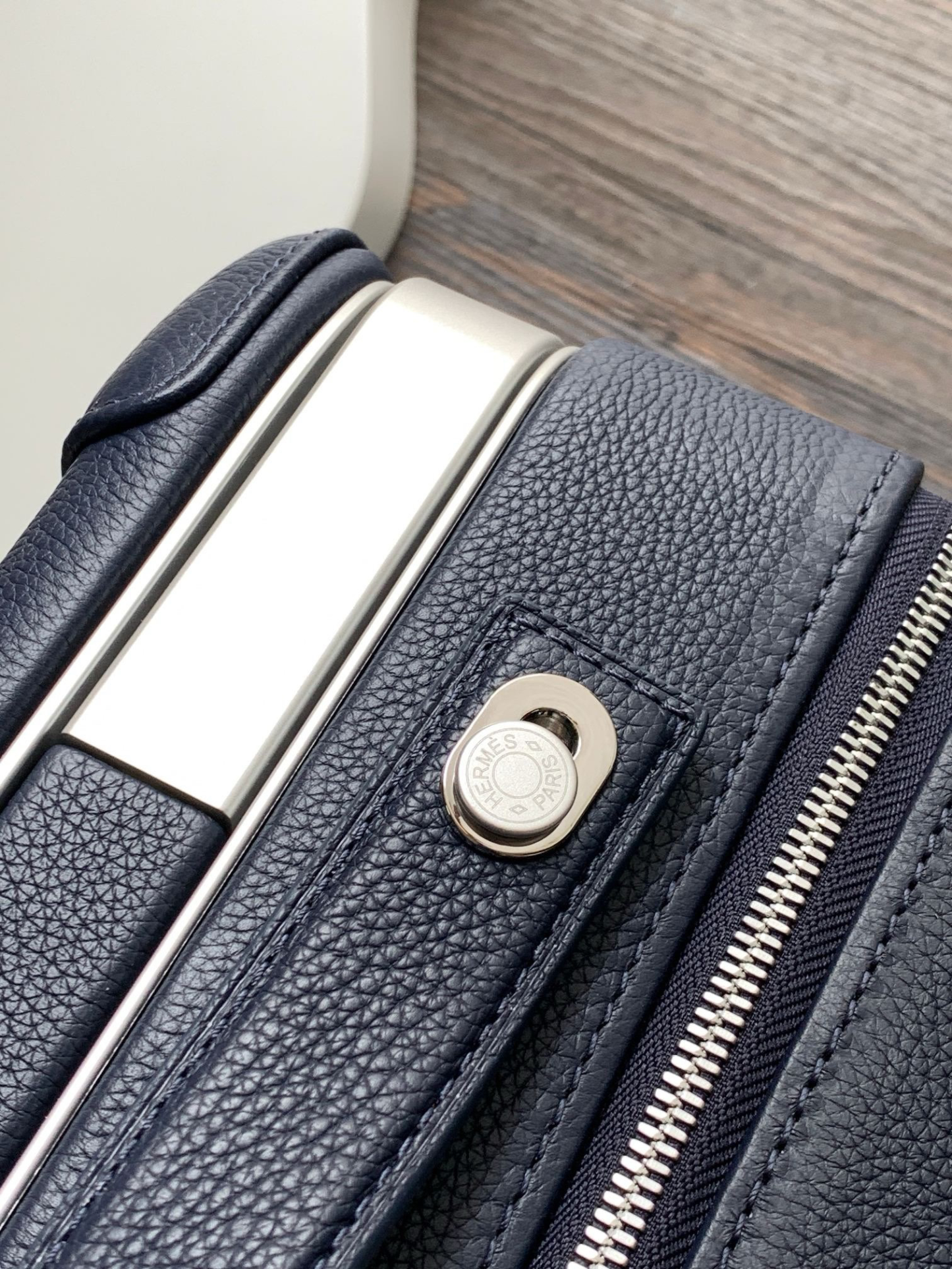 HRS High-End Travel Suitcase