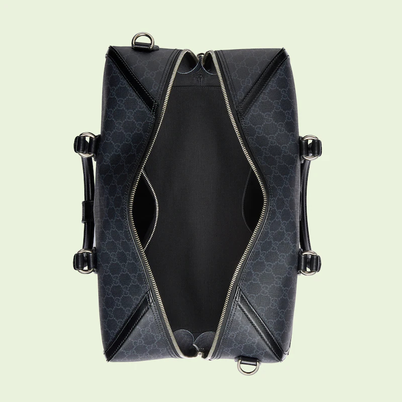 DUFFLE BAG WITH INTERLOCKING G