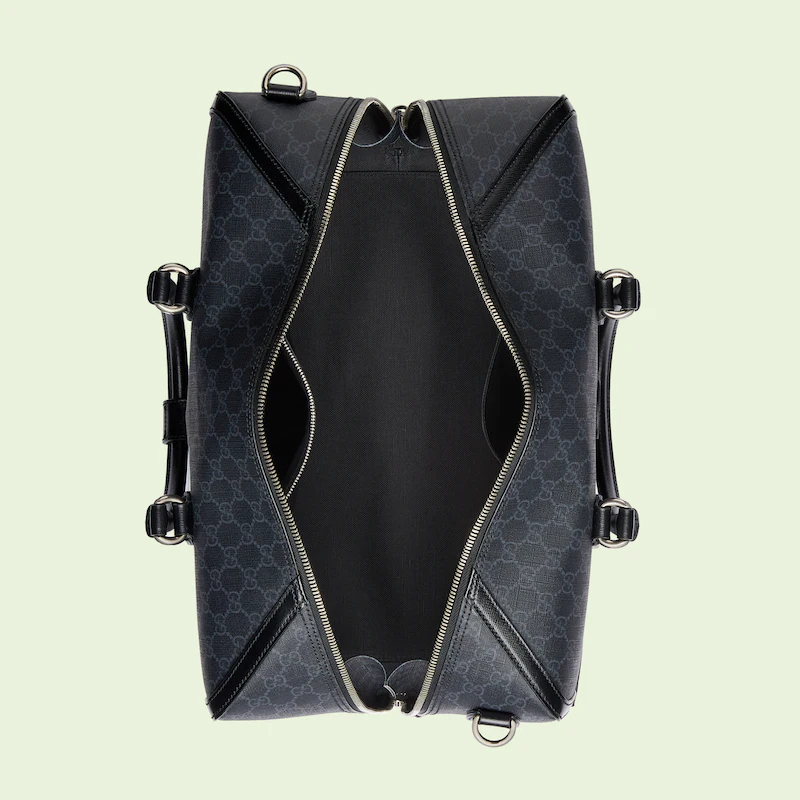 DUFFLE BAG WITH INTERLOCKING G