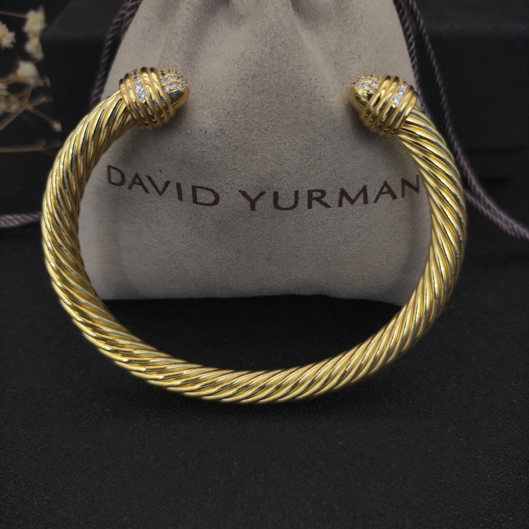 Classic Cable Bracelet Yellow Gold and  Half Diamonds 7 MM