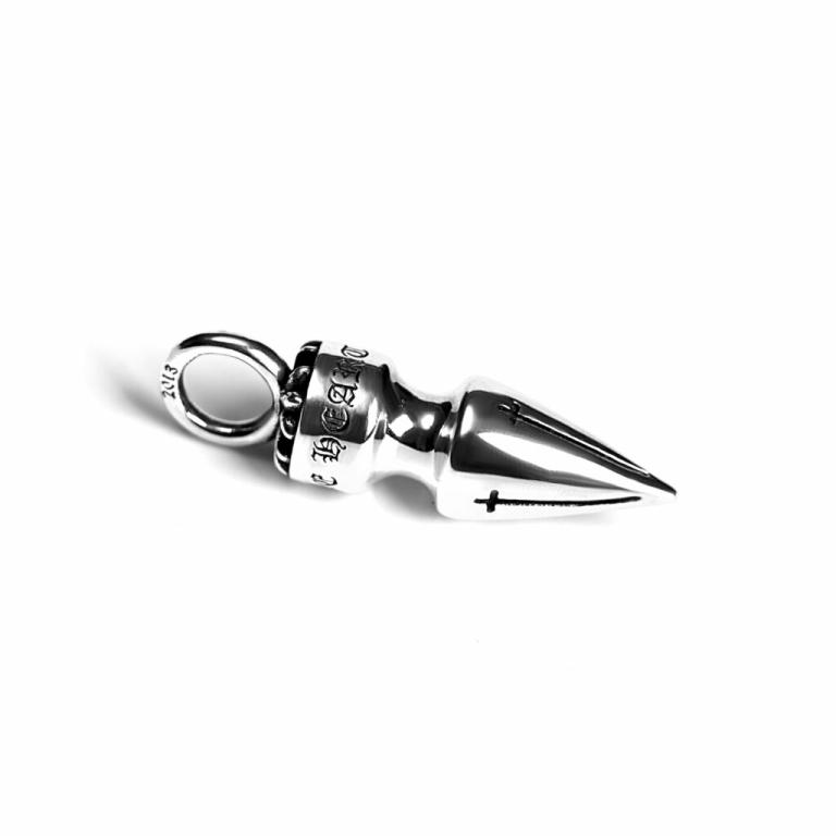 SMALL SPIKE PENDANT