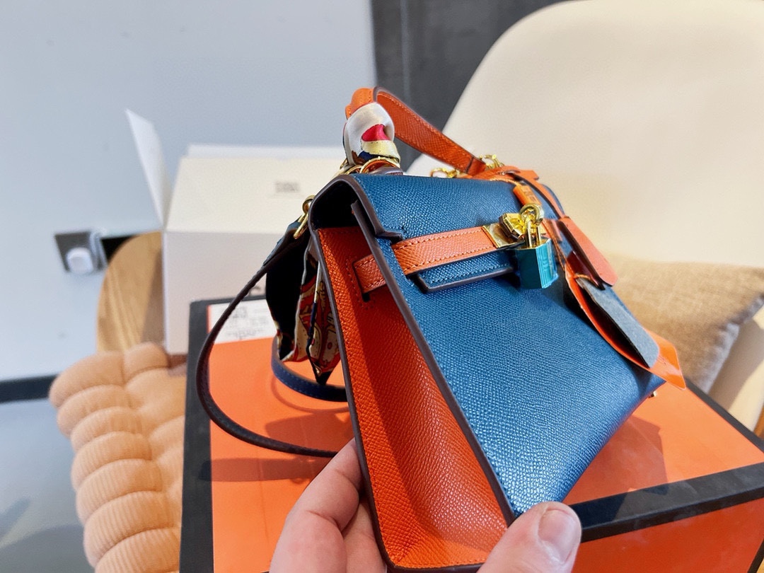 Kelly 20/25 Bag