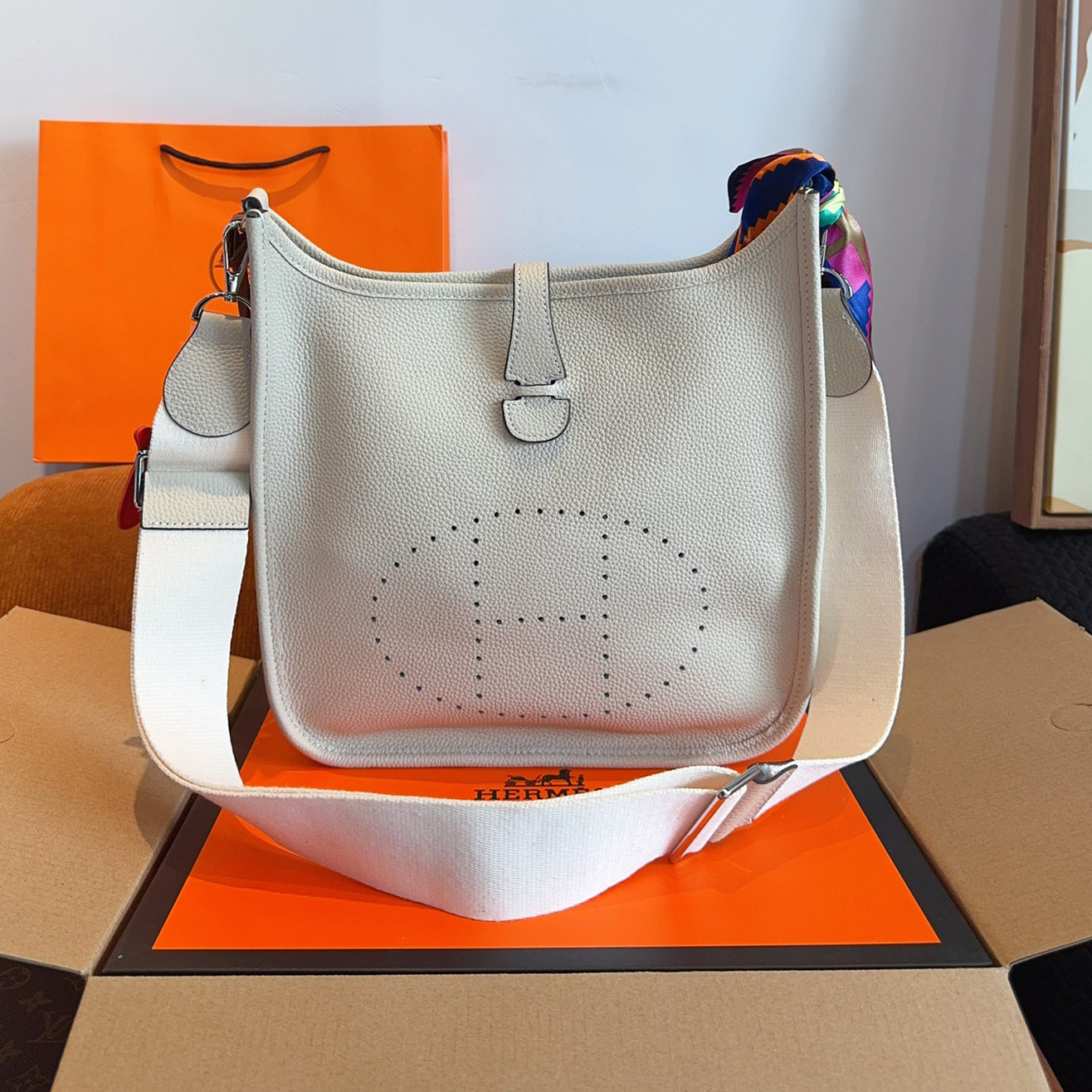 Evelyne  28 bag
