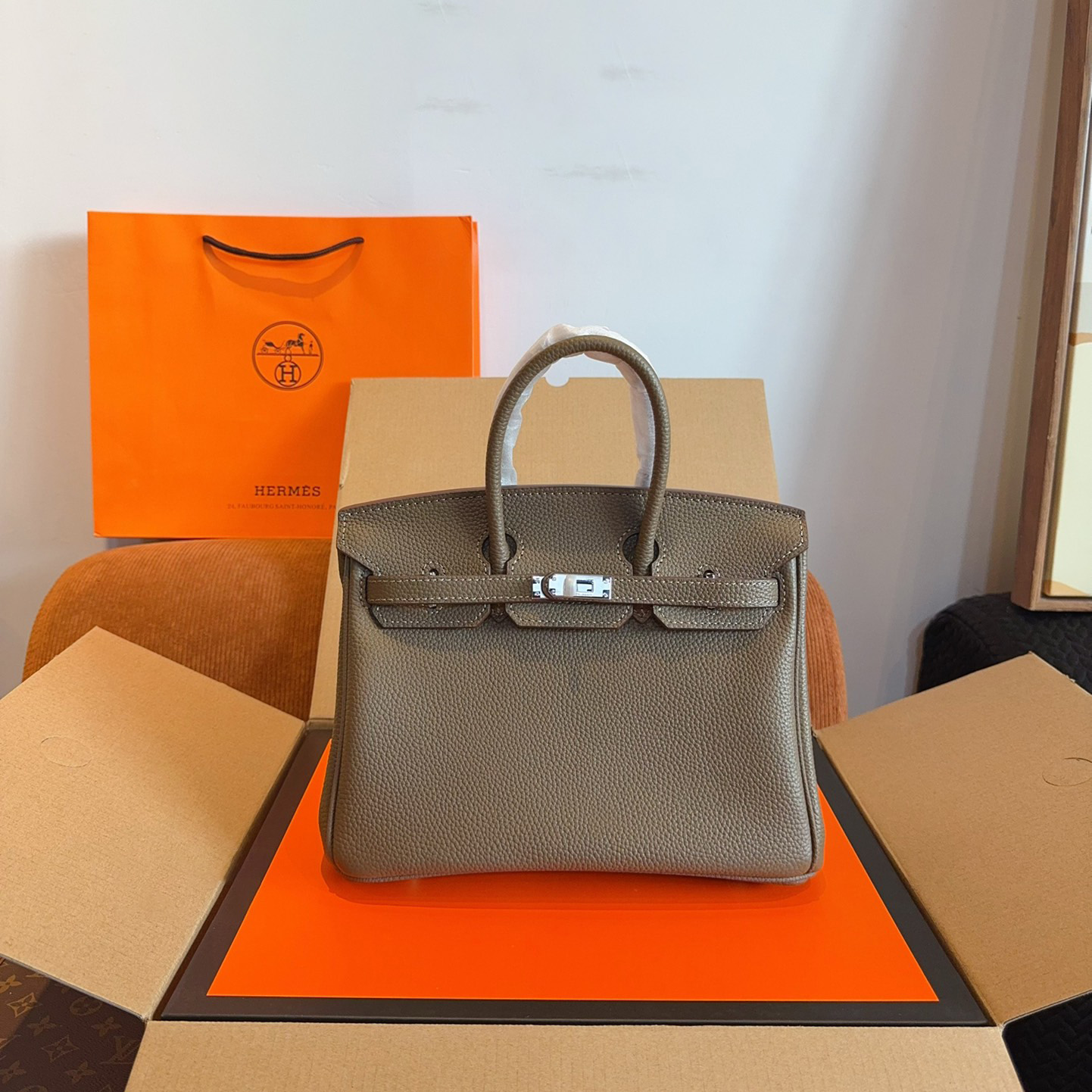 *Birkin 25 Bag