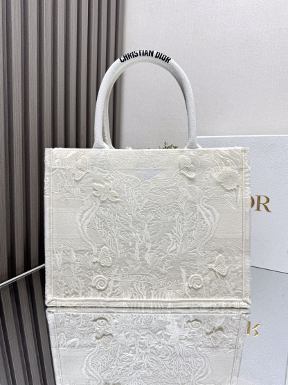 MEDIUM  BOOK TOTE