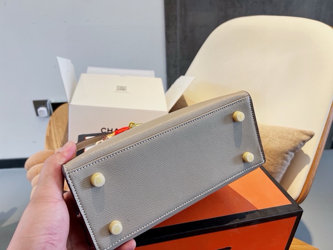 Kelly 20/25 Bag