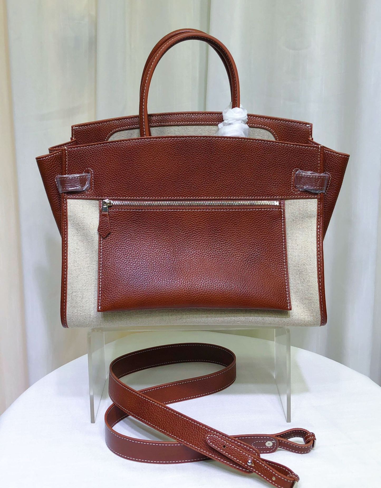 Leather Saddle Bag With Contrast Stitching, Exterior