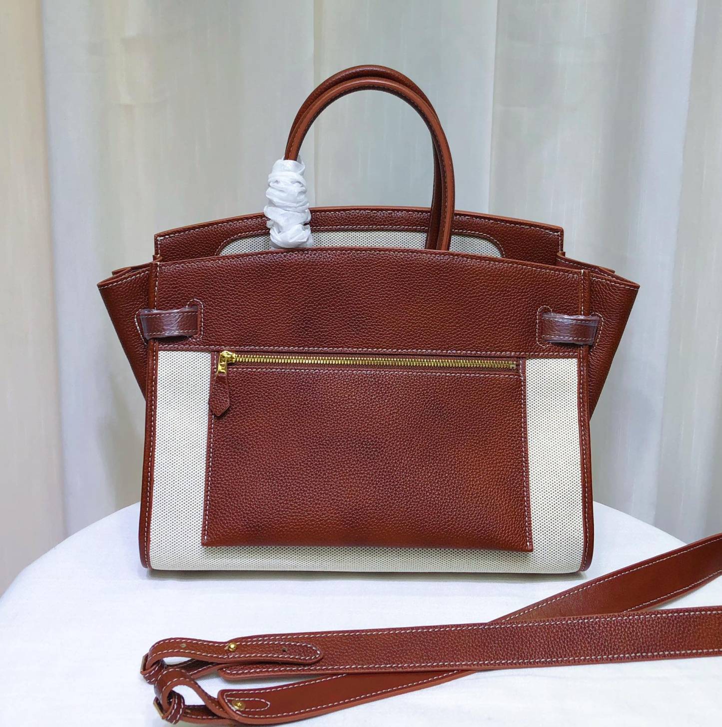 Leather Saddle Bag With Contrast Stitching, Exterior