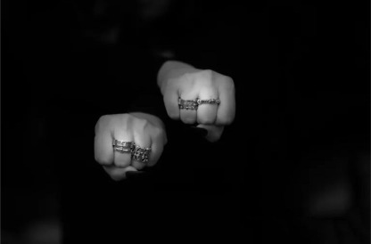CROSS TAIL RING