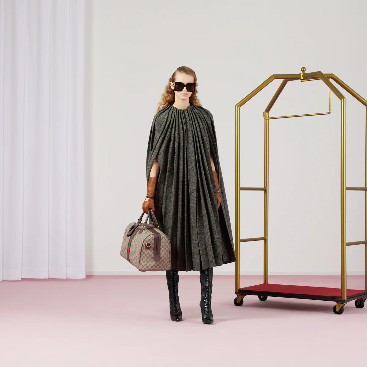 SAVOY MEDIUM DUFFLE BAG