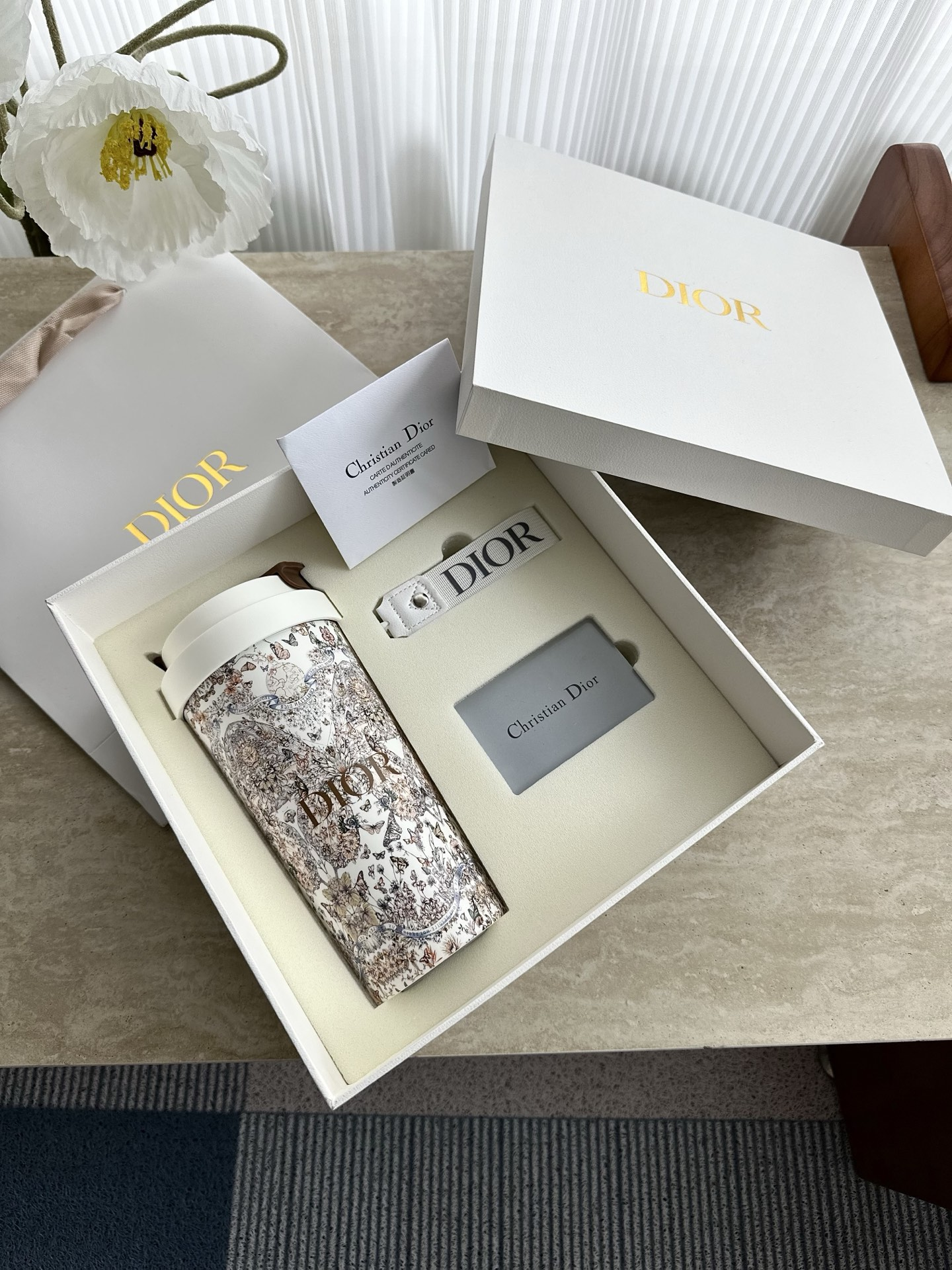 Dithtor Butterfly Ceramic Insulated Travel Mug